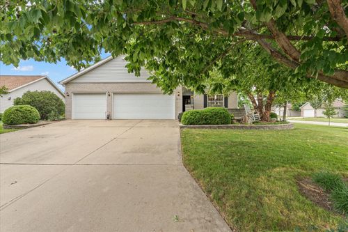 3802 Crail Rd, Champaign, IL, 61822-8106 | Card Image