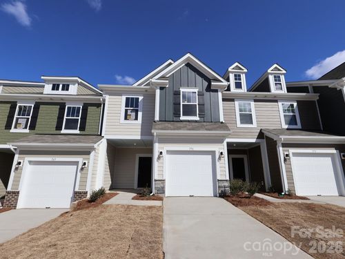 771 Kitfox Dr Nw, Concord, NC, 28027-8999 | Card Image