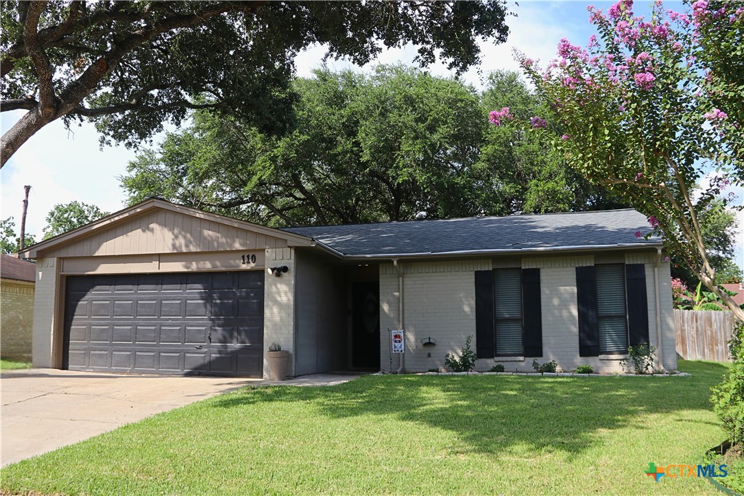 Fernwood Cir, Victoria, TX 77901