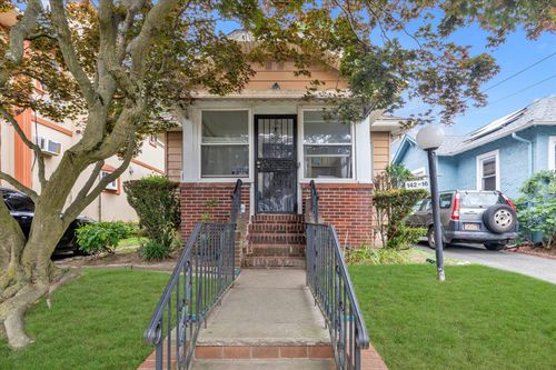 142 223rd St, Laurelton, NY, 11413-3142 | Card Image