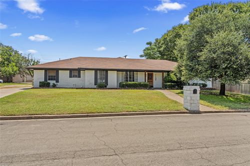 1109 Knotty Oaks Dr, Woodway, TX, 76712-2317 | Card Image