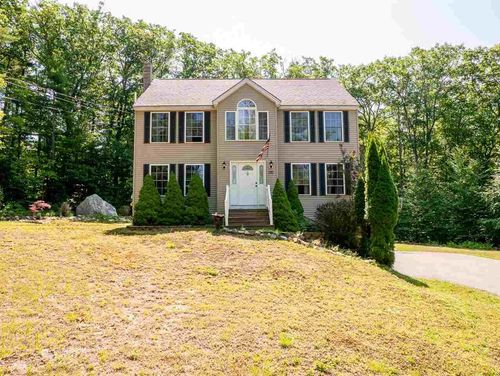 170 Old Turnpike Road, Nottingham, NH, 03290 | Card Image