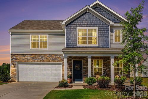 679 Mile Creek Rd, Edgemoor, SC, 29712-7735 | Card Image