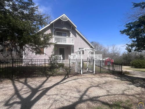 6024 Se Stubbs Rd, Tecumseh, KS, 66542-9722 | Card Image