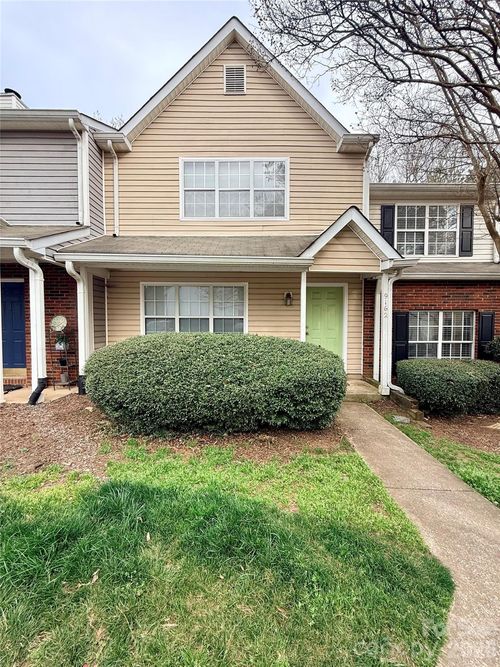9162 Exbury Ct, Charlotte, NC, 28269-2231 | Card Image