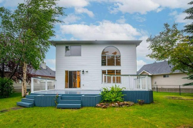 321 Douglas Ridge Pl Se, House detached with 3 bedrooms, 2 bathrooms and 2 parking in Calgary AB | Image 7