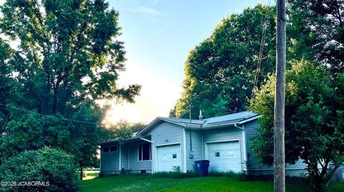 105 W Tennessee Street, Chamois, MO, 65024 | Card Image