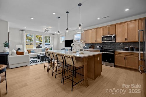 28-2950 Clyde Dr, Charlotte, NC, 28208-3211 | Card Image