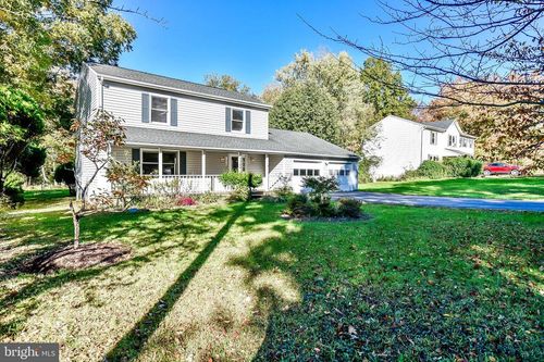 7502 Melton Ct, GAINESVILLE, VA, 20155-1801 | Card Image