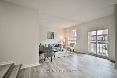 7 - 152 Homestead Rd, Condo with 3 bedrooms, 2 bathrooms and 2 parking in Toronto ON | Image 1