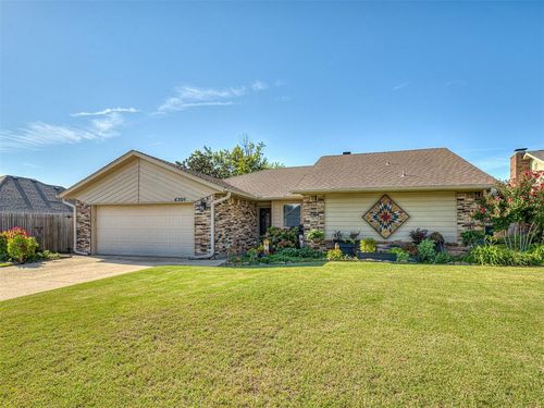 6304 Westpark Dr, Oklahoma City, OK, 73142-4453 | Card Image