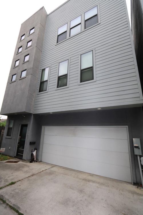 2103 Hadley St, Houston, TX, 77003-5923 | Card Image