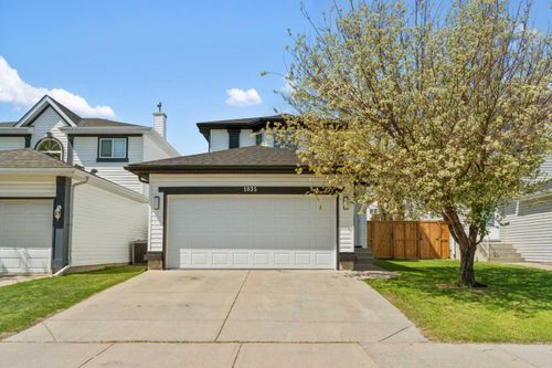 1035 Coventry Dr Ne, Calgary, AB, T3K4P2 | Card Image
