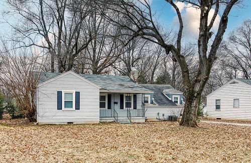 1824 E Broadmoor St, Springfield, MO, 65804-3239 | Card Image