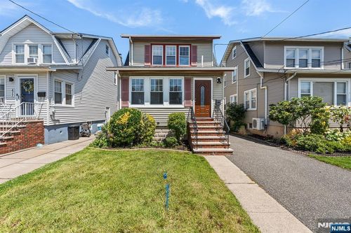 475 Nelson Ave, Cliffside Park, NJ, 07010-1818 | Card Image