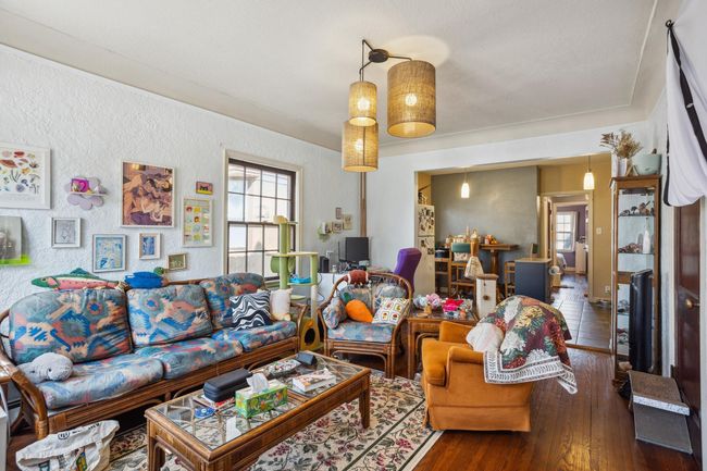 Living Room | Image 9