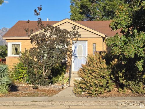 7427 S Elm St, Midvale, UT, 84047-7331 | Card Image