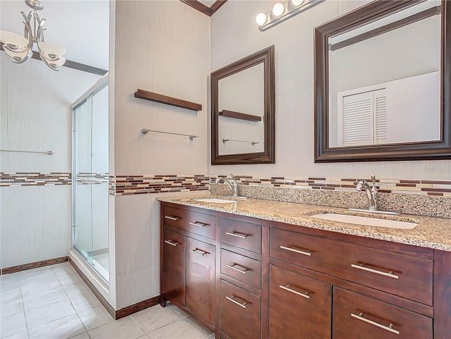 Master bathroom | Image 24