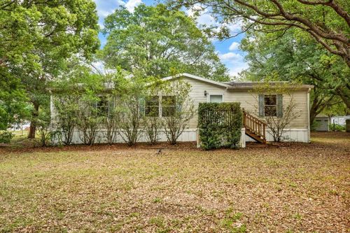 3804 Pinto Ln, Zephyrhills, FL, 33541-2403 | Card Image