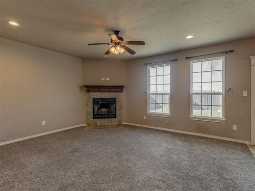 402 Nw Granite Ave, Cache, OK, 73527-2506 | Card Image