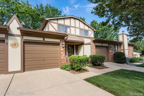 110-1918 Allenway Ct, Rochester Hills, MI, 48309-3313 | Card Image