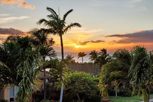 337 Aalii Way, Lahaina, HI, 96761-1998 | Card Image