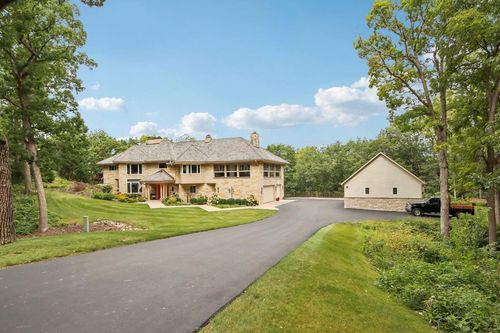 N1W31286 Hickory Hollow Court, Delafield, WI, 53018 | Card Image