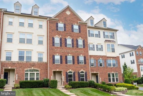 5822 Oakdale Village Rd, IJAMSVILLE, MD, 21754-9714 | Card Image