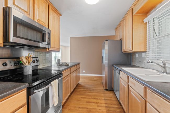 532 Apache Ln, House other with 3 bedrooms, 2 bathrooms and 1 parking in Carol Stream IL | Image 6