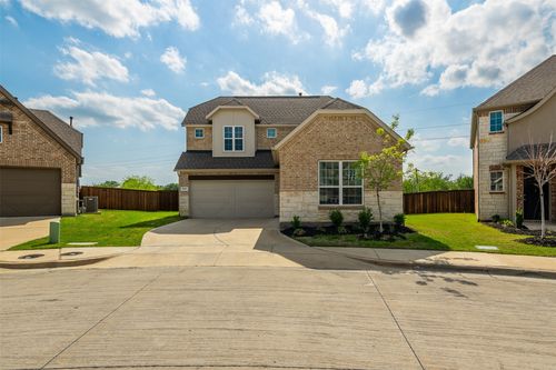 2237 Crooked Bow Dr, Mesquite, TX, 75149-3111 | Card Image