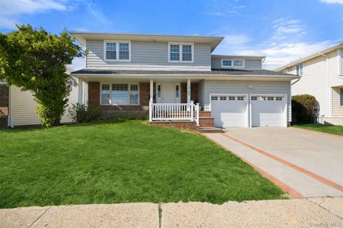 1340 Beech St, Atlantic Beach, NY, 11509-1613 | Card Image