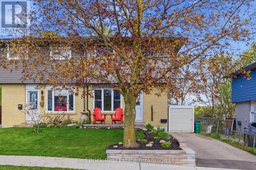 51 Clemens Avenue, Cambridge, ON, N3C2W6 | Card Image