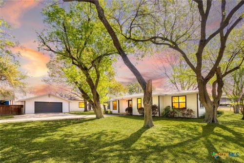 344 Alves Ln, New Braunfels, TX, 78130-2825 | Card Image