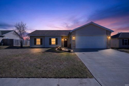 512 Freds Ct, Kendallville, IN, 46755-2876 | Card Image