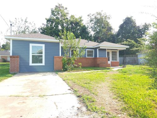 6301 Anderson St, Texas City, TX, 77591-4134 | Card Image