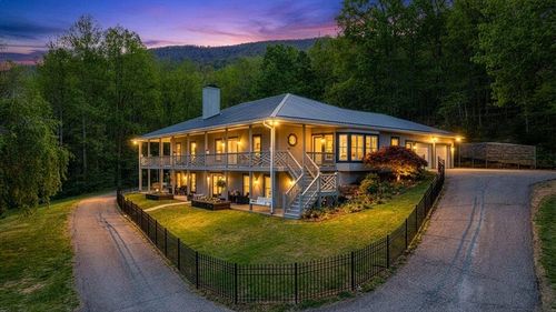 649 Greyledge Rd, Buchanan, VA, 24066-4334 | Card Image