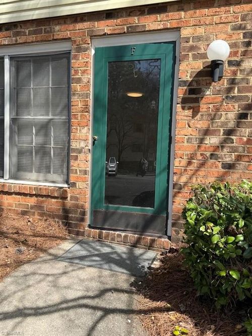 f-2810 Pelham Pl, Winston-Salem, NC, 27106-5337 | Card Image