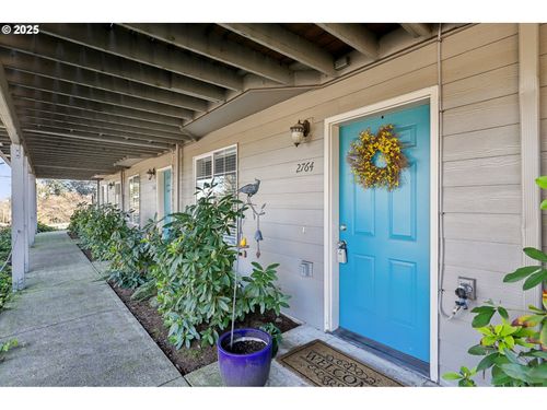 2764 E Mcloughlin Blvd, Vancouver, WA, 98661-4722 | Card Image