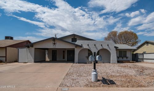 588 W 21st Ave, Apache Junction, AZ, 85120-7704 | Card Image