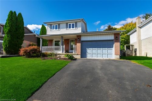 52 Rushbrook Dr, Kitchener, ON, N2E3C3 | Card Image