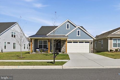 123 Cowbird St, LAKE FREDERICK, VA, 22630-2387 | Card Image