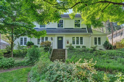 2410 Cornwallis Ave Se, Roanoke, VA, 24014-3337 | Card Image