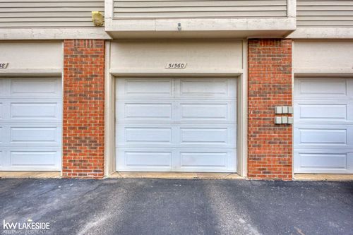 51560 Stern Ln, Chesterfield, MI, 48051-2346 | Card Image