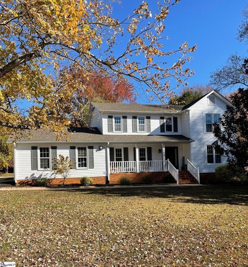 104 Middle Rd, Greenville, SC, 29607-5828 | Card Image