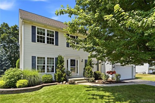 4178 Foxwood Ln, Buffalo, NY, 14221-7358 | Card Image