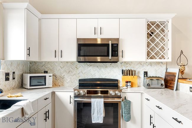 192 Candlelight Meadow Dr, Condo with 3 bedrooms, 3 bathrooms and null parking in Big Sky MT | Image 5