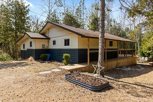 55 Thompson Avenue, Native Leased Lands, ON, N0H2G0 | Card Image