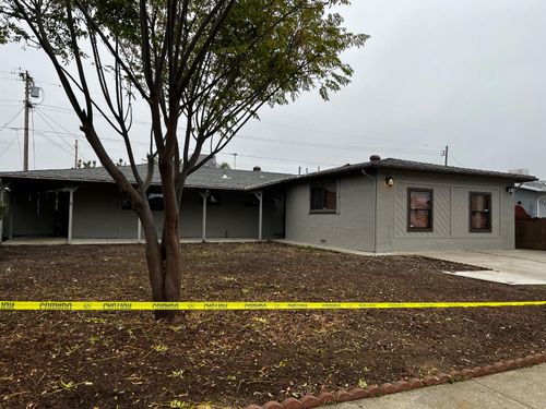 341 Lime Ave, Los Banos, CA, 93635-3104 | Card Image