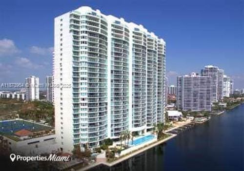 apt-2209-3675 Country Club Dr, Aventura, FL, 33180-1709 | Card Image