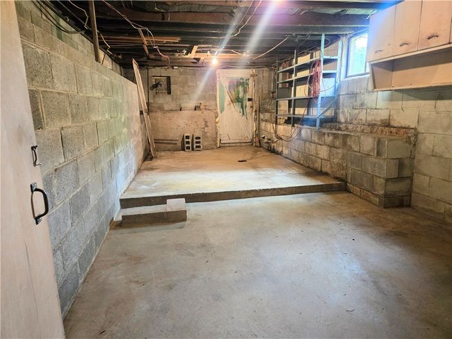 1126 Slate Point Rd, House other with 3 bedrooms, 1 bathrooms and 1 parking in Vandergrift PA | Image 30